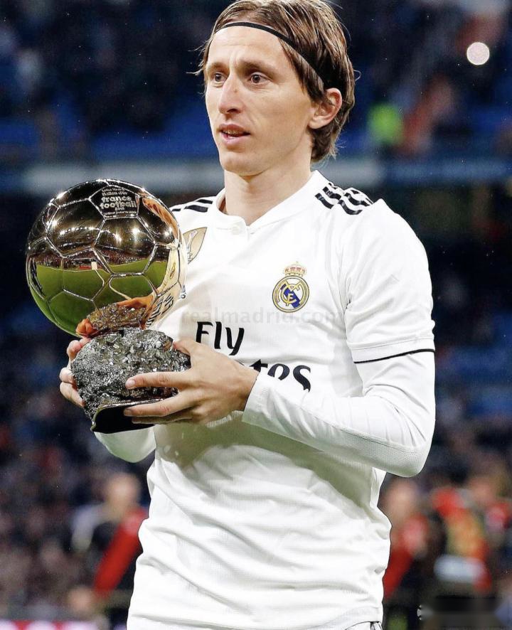 LPL第三阶段：让一追二，TES三局战胜WE，保持常规赛第一