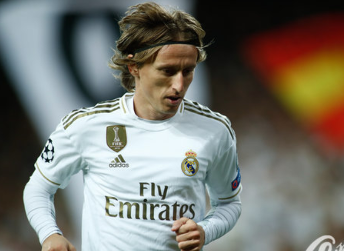 德扑“过牌-加注（Check-Raise）”：如何在没有位置优势时夺回底池主动权。（德州扑克过牌加注：在无位置优势时重夺底池主导权）