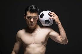 Faker激情唱歌庆祝，T1终结GEN的27连胜！阻止GEN的战队终于出现了