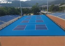 热火140-123大胜快船，五连败，战绩升至东部第三，快船深陷西部末位，进攻依赖球星，防守漏洞明显。